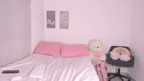 Snapshot of lulu_russell chatting on January 2025 03:53:02 AM LULU online show from January 2025 03:53:02 AM