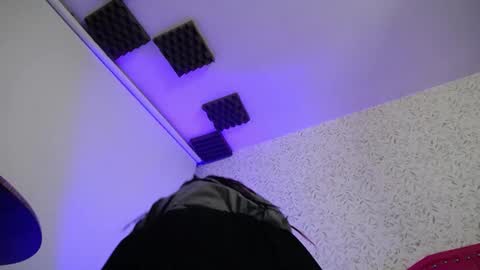 Luly online show from January 2026 04:04:02 AM