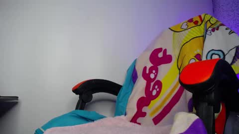 Luly online show from April 2026 04:05:02 AM