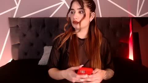 luna1126 online show from April 2026 12:31:01 PM