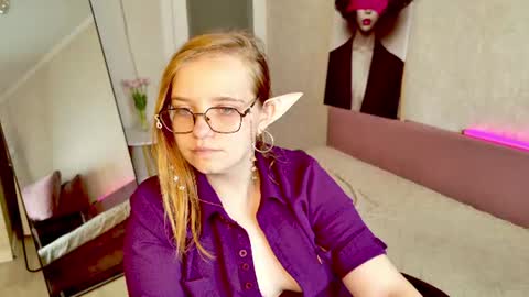 Luna online show from June 2026 07:05:02 PM