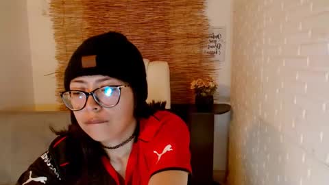 Luna online show from March 2025 04:25:02 AM