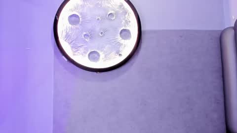 Snapshot of luna__02 chatting on January 2026 11:36:01 AM Luna online show from January 2026 11:36:01 AM