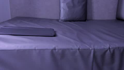 Snapshot of luna__02 chatting on February 2026 11:40:01 AM Luna online show from February 2026 11:40:01 AM