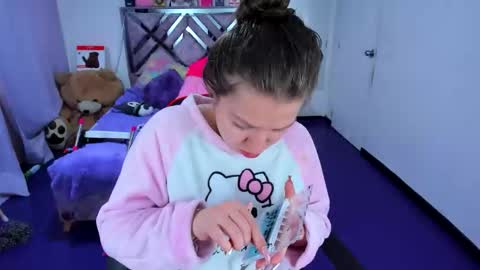 luna_analya online show from March 2026 12:55:01 PM