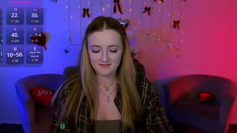 luna_berryy online show from May 2026 07:11:01 PM