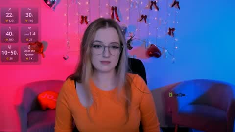 luna_berryy online show from May 2026 06:58:01 PM