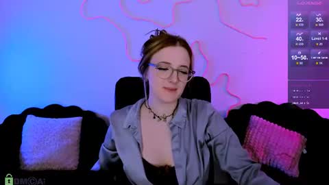 luna_berryy online show from June 2026 05:12:01 AM