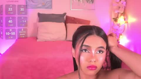 Lunita online show from May 2026 07:20:01 PM