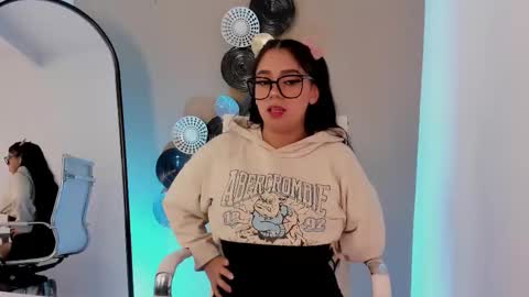 luna_cute14 online show from December 2025 12:55:02 PM