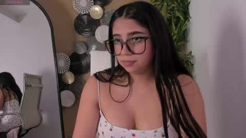 luna_cute14 online show from April 2026 04:42:02 PM