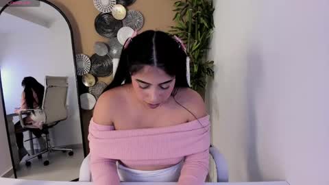 luna_cute14 online show from May 2026 08:36:02 PM