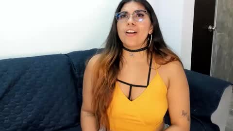 luna  online show from March 2025 10:08:02 PM