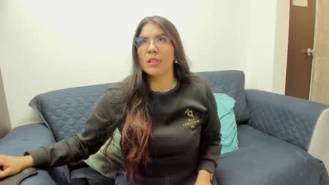 luna  online show from September 2025 11:22:02 AM