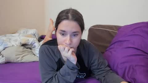 luna_elif online show from November 2025 11:43:01 AM