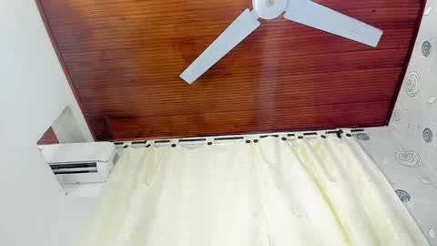 Luna Eva online show from January 2025 05:42:02 PM