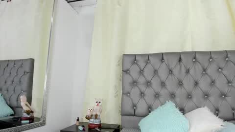 Luna Eva online show from January 2025 05:39:01 PM