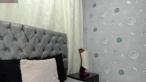 Snapshot of luna_evaa chatting on February 2026 02:24:02 PM Luna Eva online show from February 2026 02:24:02 PM