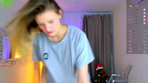 Snapshot of luna_helga chatting on December 2025 05:57:01 AM Luna online show from December 2025 05:57:01 AM