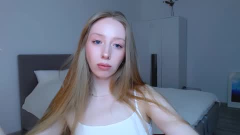 Luna online show from January 2025 09:16:01 PM