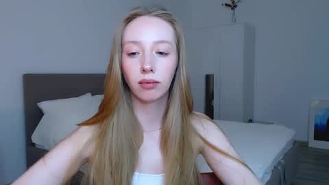 Luna online show from January 2025 07:07:02 PM