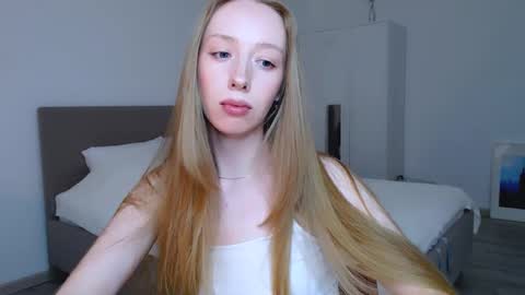 Luna online show from March 2025 09:59:01 PM