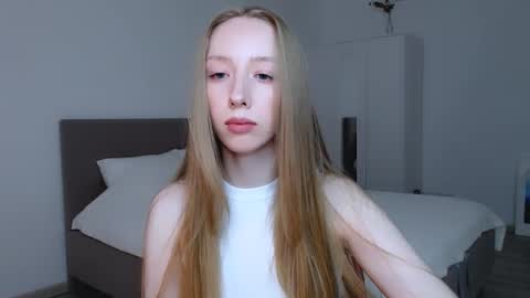 Luna online show from March 2025 08:56:01 PM