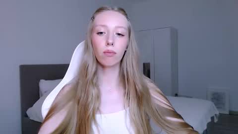 Luna online show from February 2026 09:30:02 PM