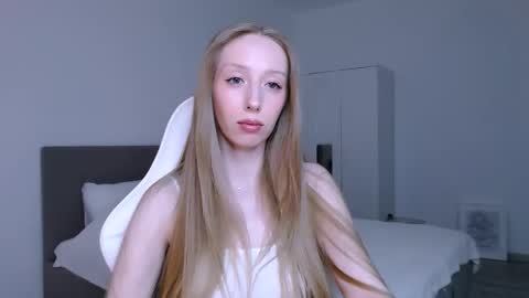 Luna online show from February 2026 09:21:01 PM