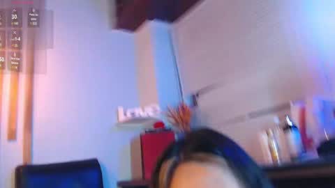 Luna Jonhsonn online show from December 2024 05:01:01 PM