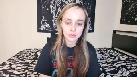 Luna online show from February 2025 03:36:02 AM