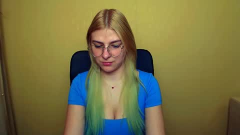 Snapshot of luna_lush_ chatting on January 2025 11:44:02 AM Luna online show from January 2025 11:44:02 AM