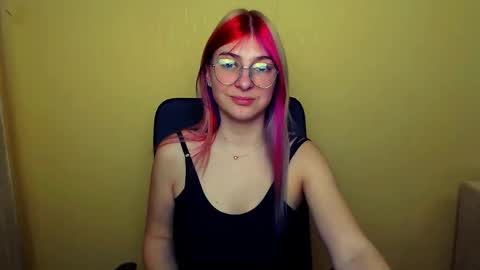 Snapshot of luna_lush_ chatting on February 2025 12:15:02 PM Luna online show from February 2025 12:15:02 PM