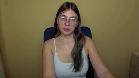 Snapshot of luna_lush_ chatting on September 2025 08:58:02 AM Luna online show from September 2025 08:58:02 AM