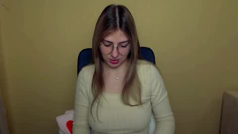 Snapshot of luna_lush_ chatting on October 2025 08:42:02 AM Luna online show from October 2025 08:42:02 AM