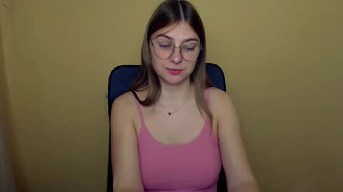 Snapshot of luna_lush_ chatting on October 2025 09:22:01 AM Luna online show from October 2025 09:22:01 AM