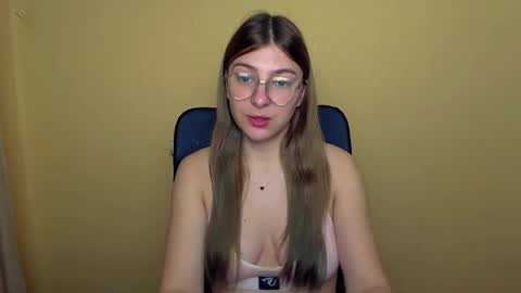 Snapshot of luna_lush_ chatting on November 2025 11:22:02 AM Luna online show from November 2025 11:22:02 AM