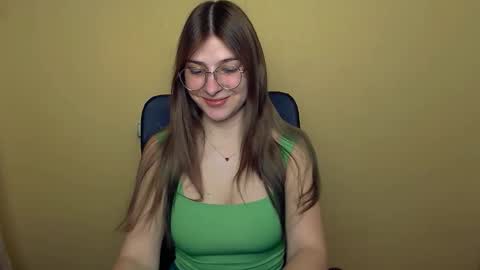 Snapshot of luna_lush_ chatting on November 2025 11:14:01 AM Luna online show from November 2025 11:14:01 AM