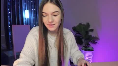 Luna online show from February 2026 04:28:02 AM