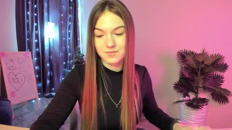 Luna online show from February 2026 04:19:02 AM