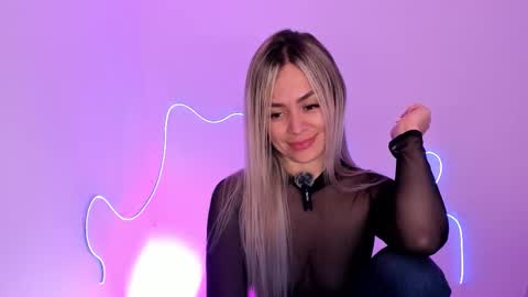 Luna Marquez online show from November 2025 11:54:02 AM