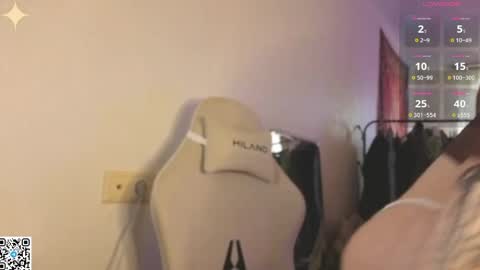 Luna online show from May 2026 02:06:02 AM
