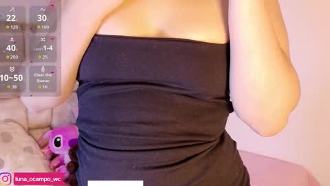 Snapshot of luna_ocampo chatting on October 2025 07:58:02 PM online show from October 2025 07:58:02 PM