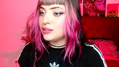 Snapshot of luna_ray420 chatting on December 2024 01:08:01 AM MISS LUNA online show from December 2024 01:08:01 AM