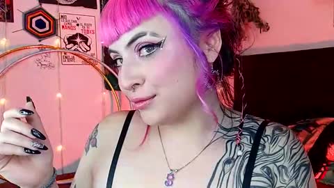 Snapshot of luna_ray420 chatting on January 2025 05:56:01 AM MISS LUNA online show from January 2025 05:56:01 AM