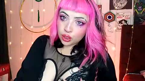 Snapshot of luna_ray420 chatting on February 2025 12:47:02 AM MISS LUNA online show from February 2025 12:47:02 AM