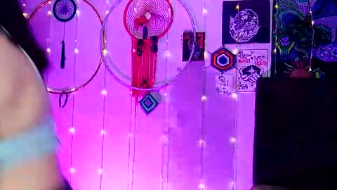 Snapshot of luna_ray420 chatting on February 2025 12:09:01 AM MISS LUNA online show from February 2025 12:09:01 AM