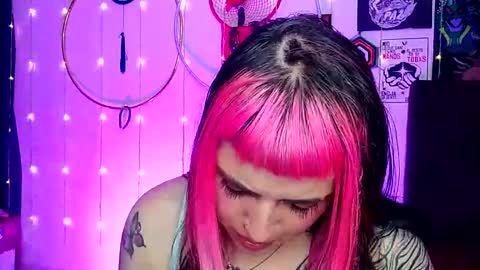 Snapshot of luna_ray420 chatting on February 2025 03:12:01 AM MISS LUNA online show from February 2025 03:12:01 AM