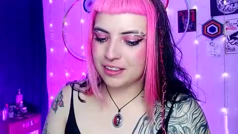 Snapshot of luna_ray420 chatting on February 2025 02:41:01 AM MISS LUNA online show from February 2025 02:41:01 AM