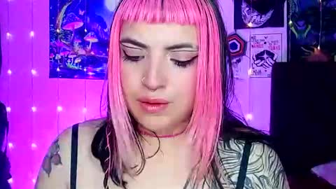 Snapshot of luna_ray420 chatting on February 2025 07:22:01 AM MISS LUNA online show from February 2025 07:22:01 AM